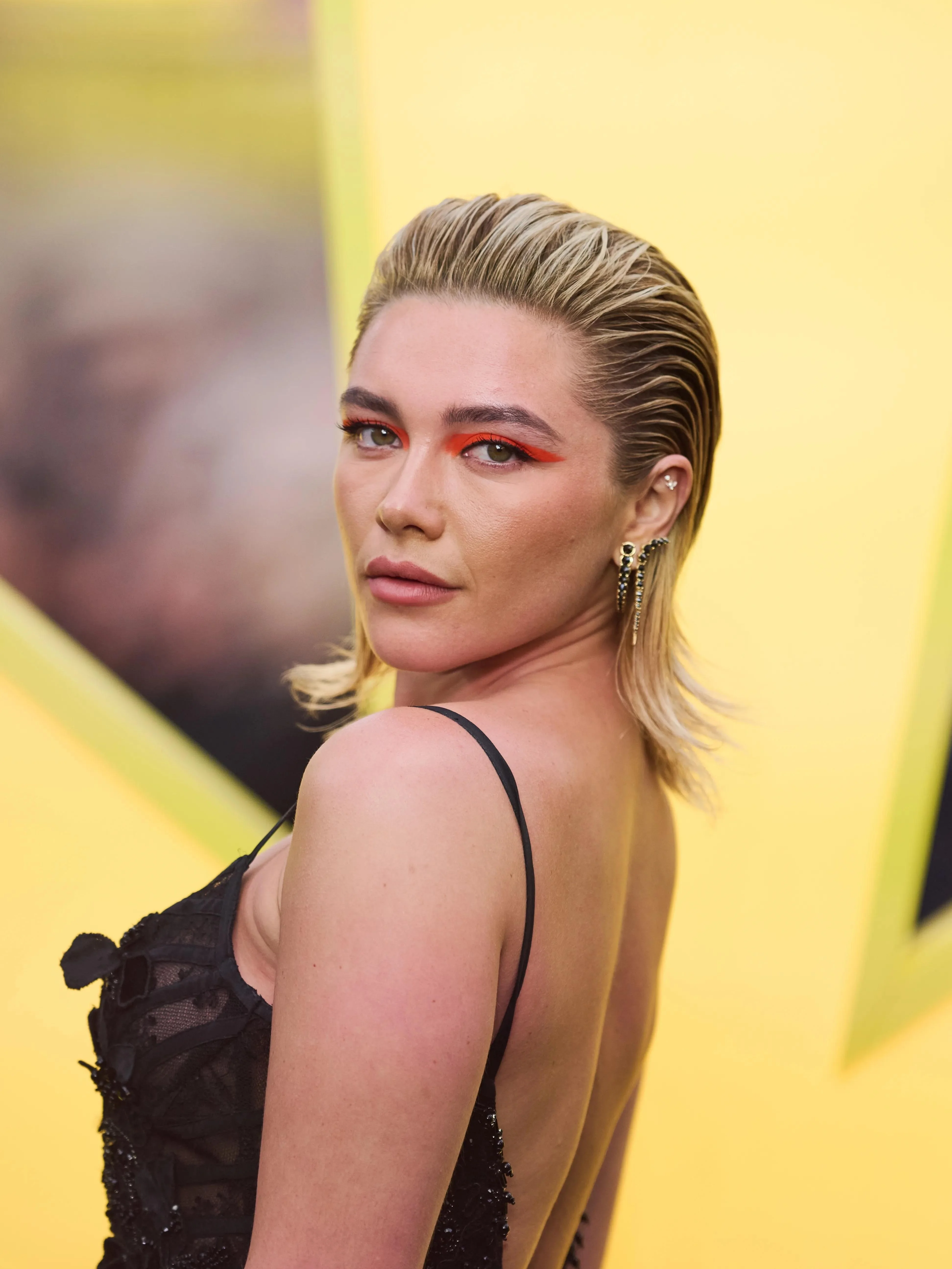 Florence Pugh picture 2 of 2