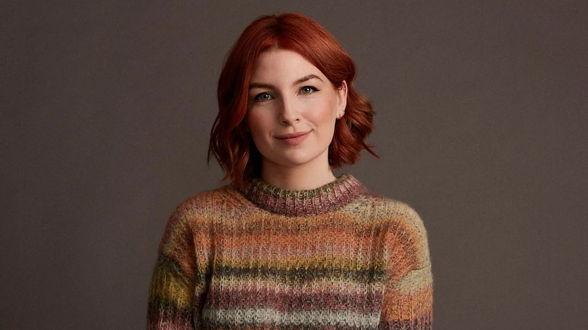 Alice Levine picture 6 of 8