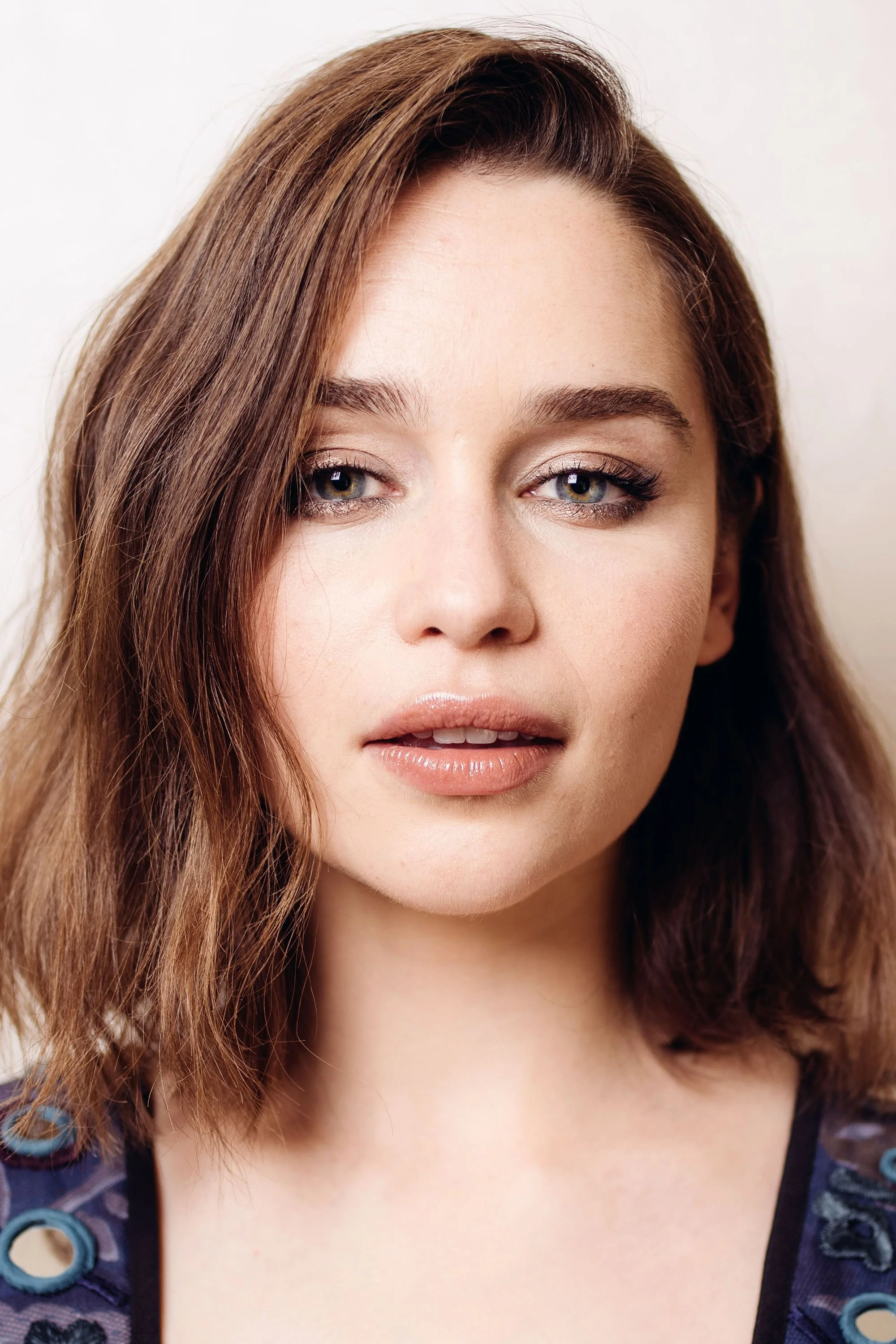 Emilia Clarke picture 4 of 6