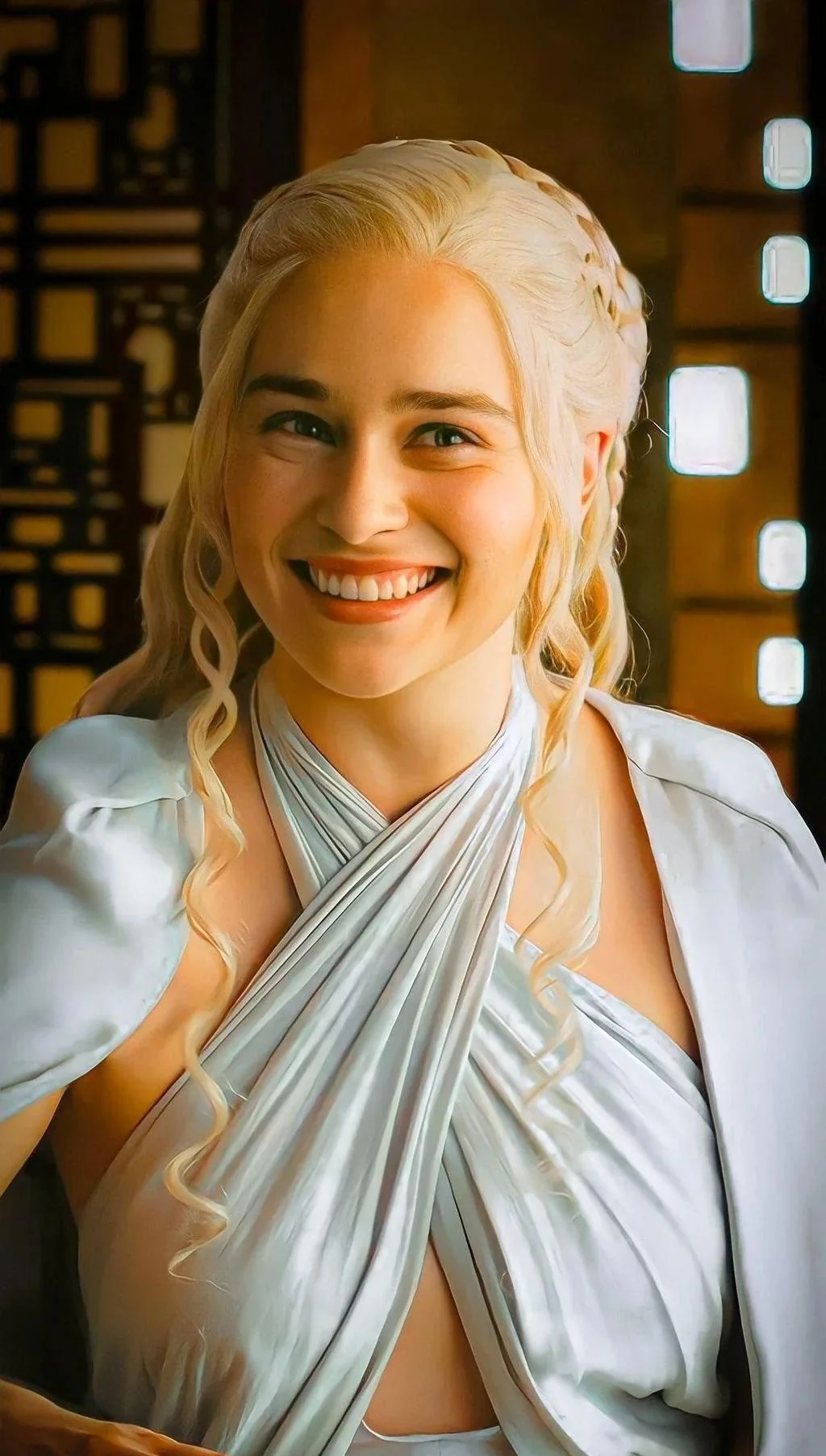 Emilia Clarke picture 6 of 6