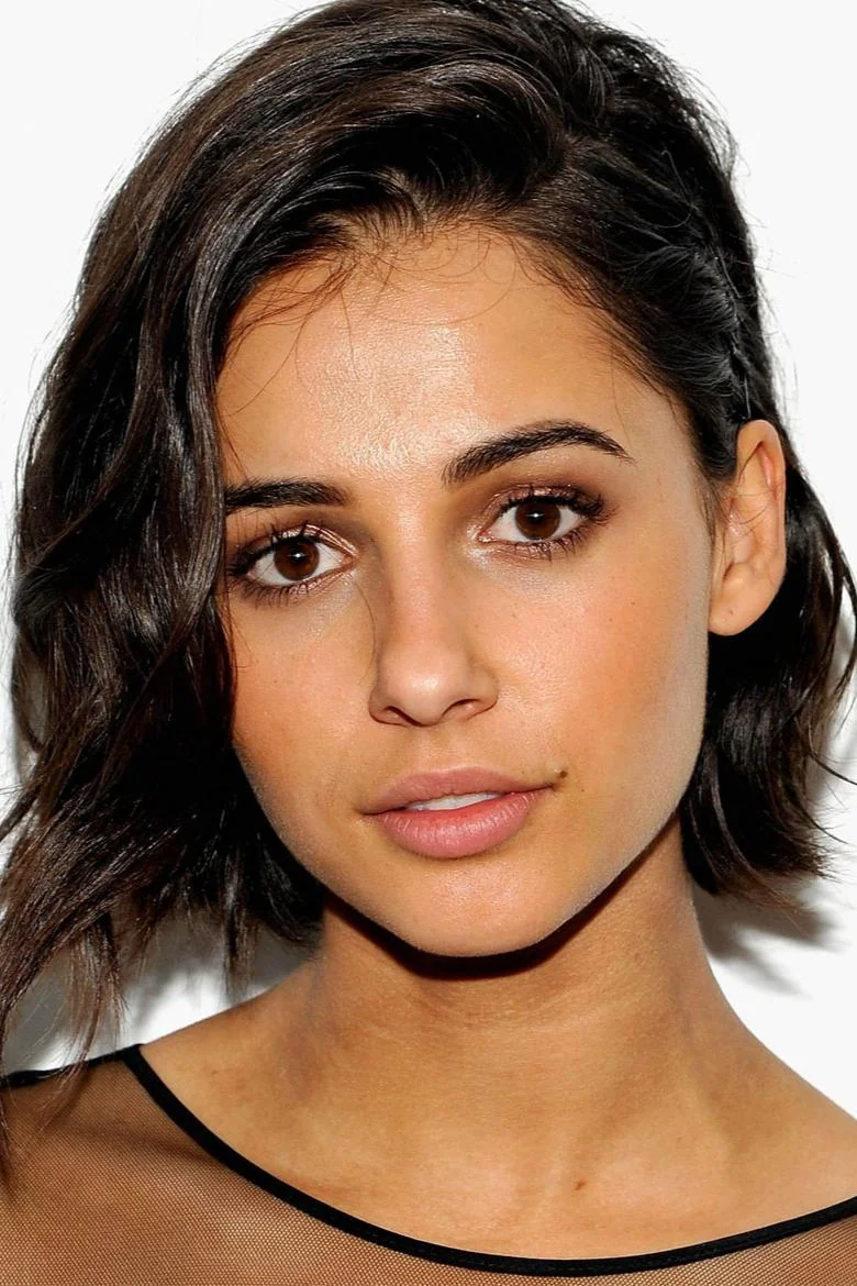 Naomi Scott picture 11 of 16