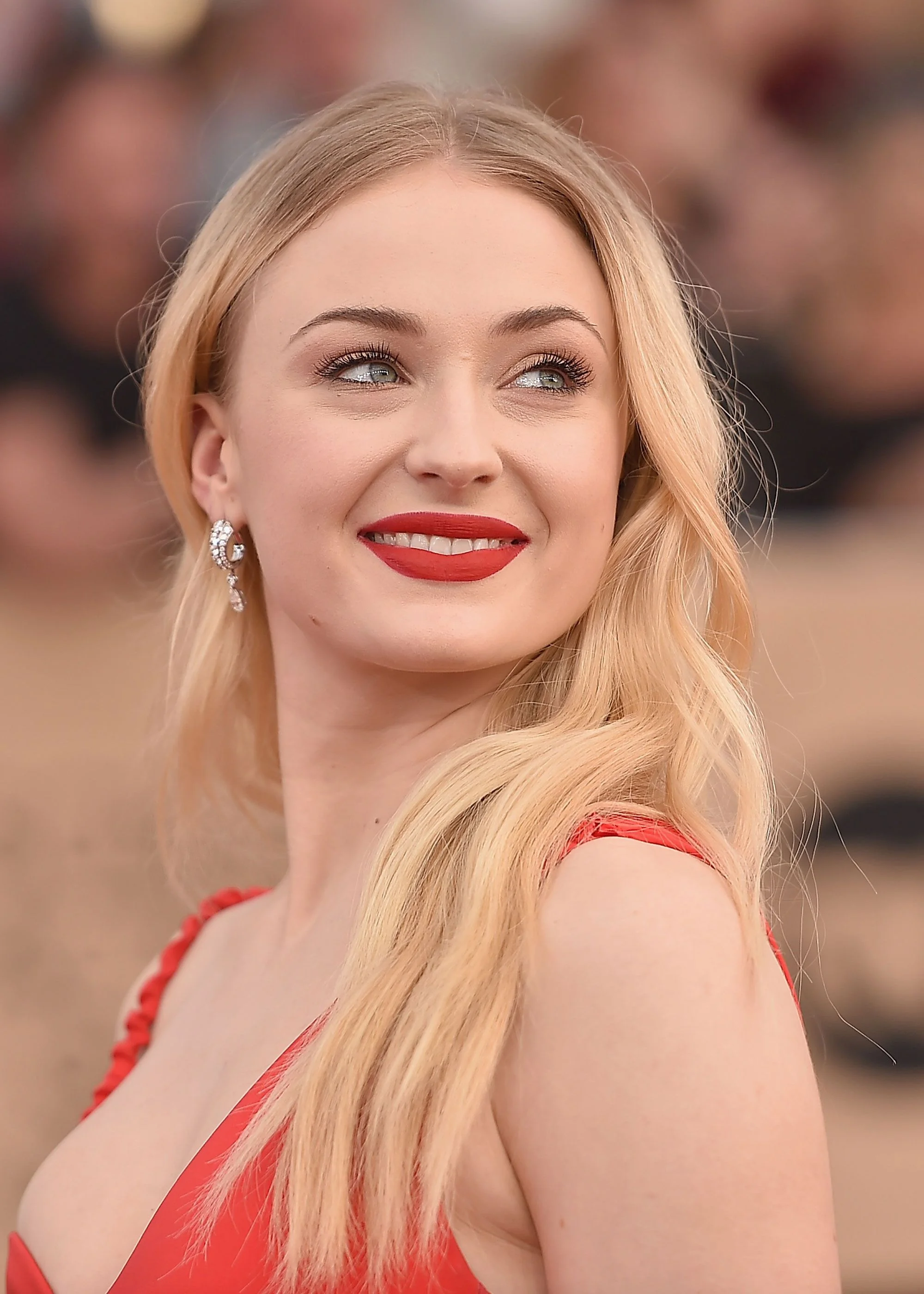 Sophie Turner picture 17 of 20