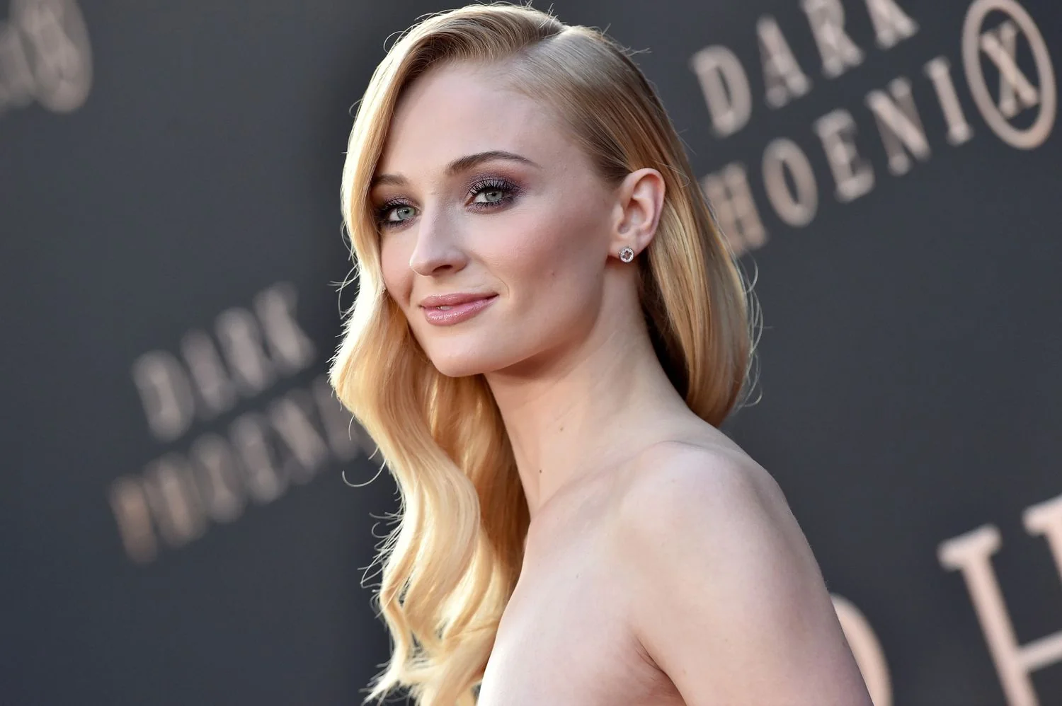 Sophie Turner picture 19 of 20