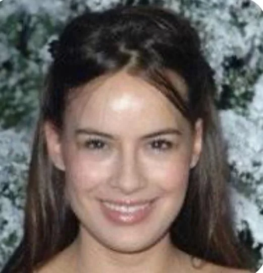 Sophie Winkleman picture 3 of 3