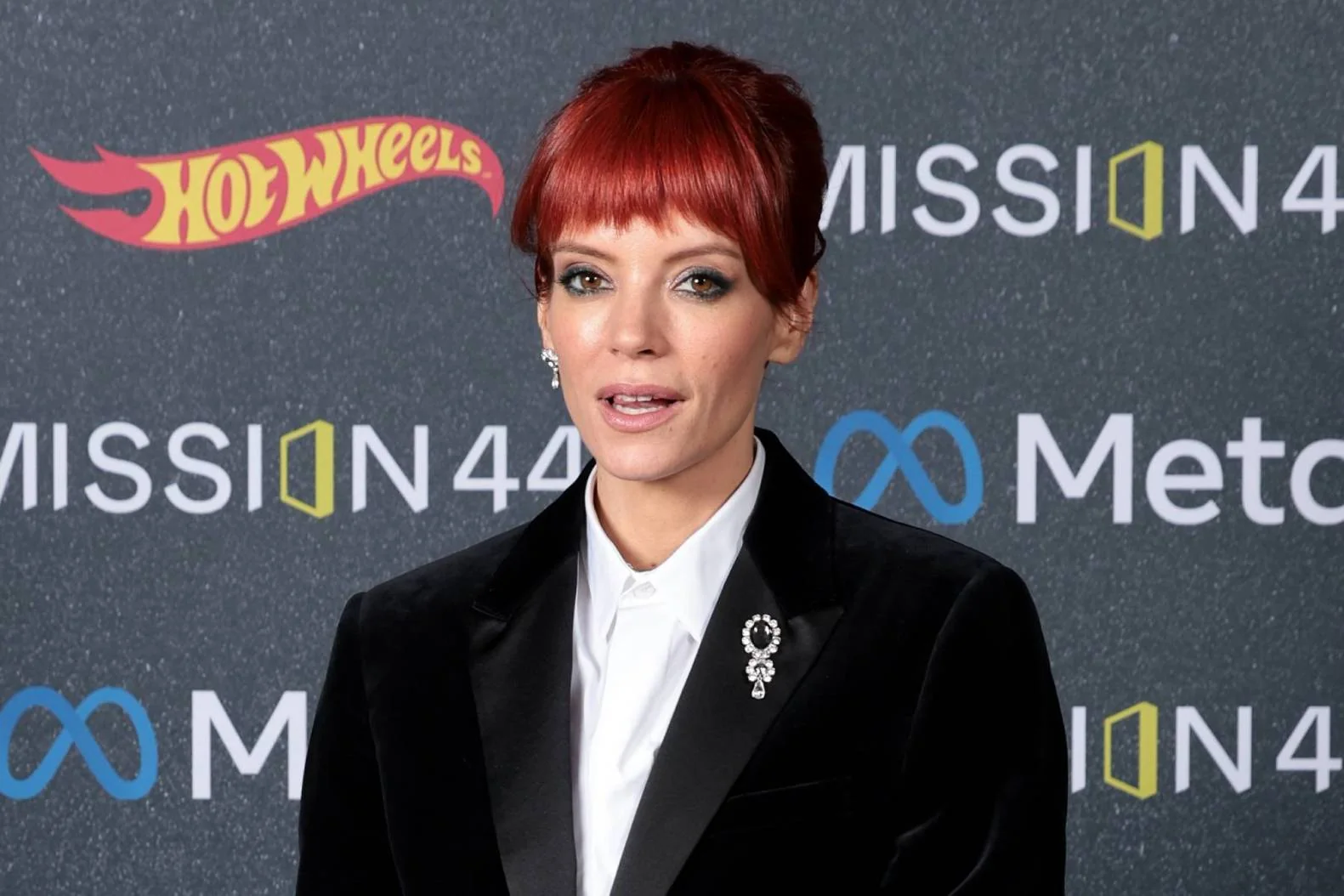 Lily Allen picture 2 of 8