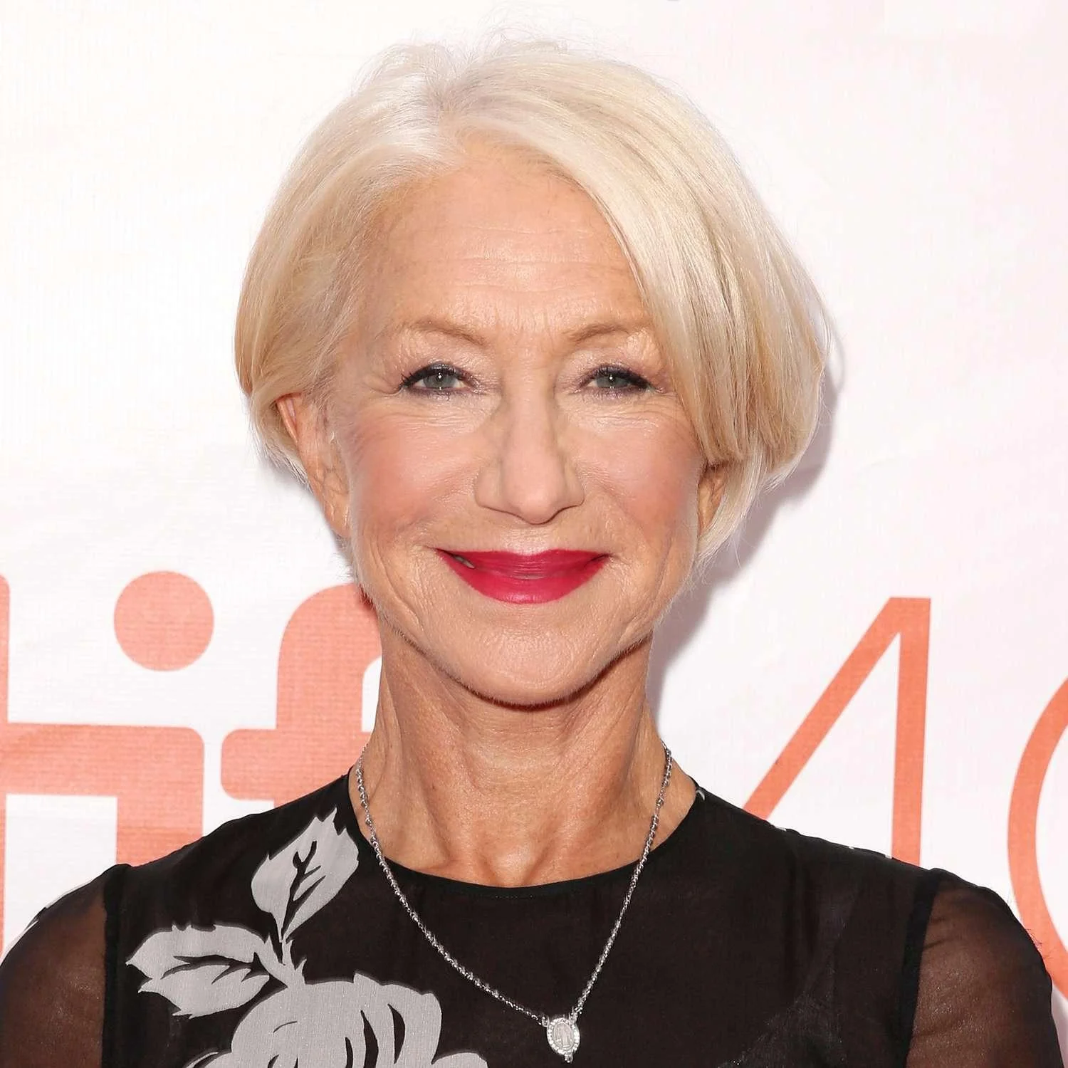 Helen Mirren picture 1 of 20