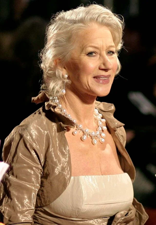 Helen Mirren picture 16 of 20