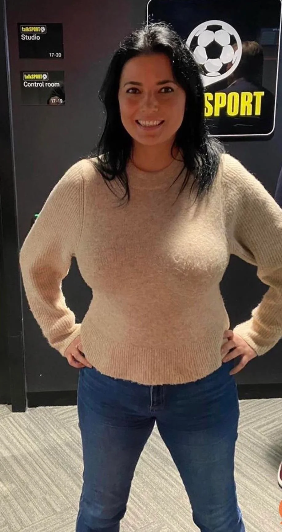 Natalie Sawyer picture 18 of 20