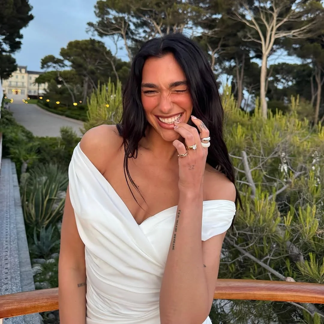 Dua Lipa picture 3 of 4