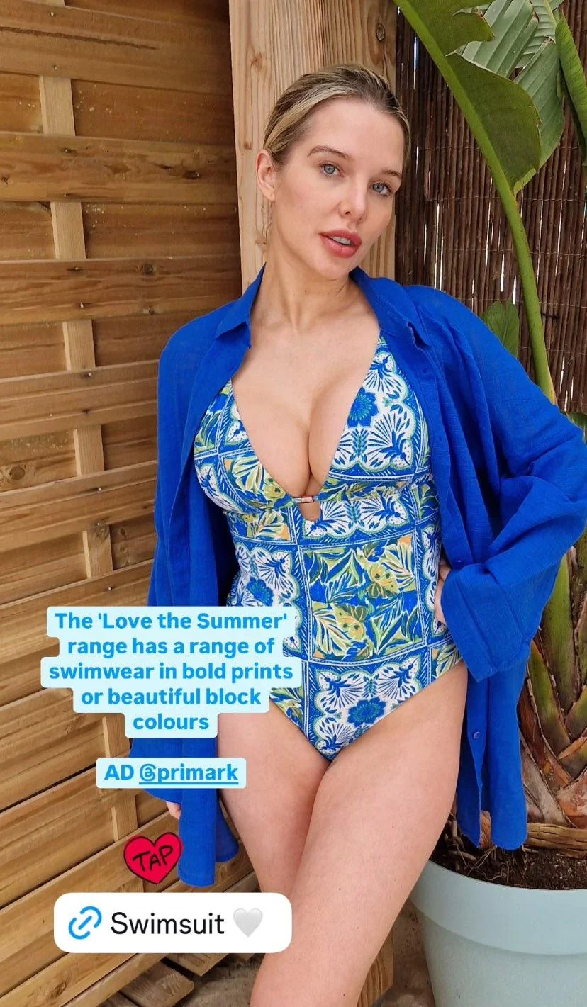 Helen Flanagan picture 1 of 2