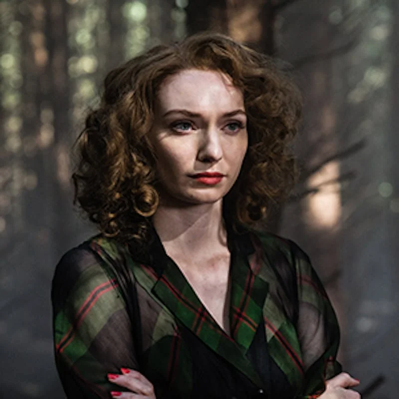 Eleanor Tomlinson picture 1 of 6