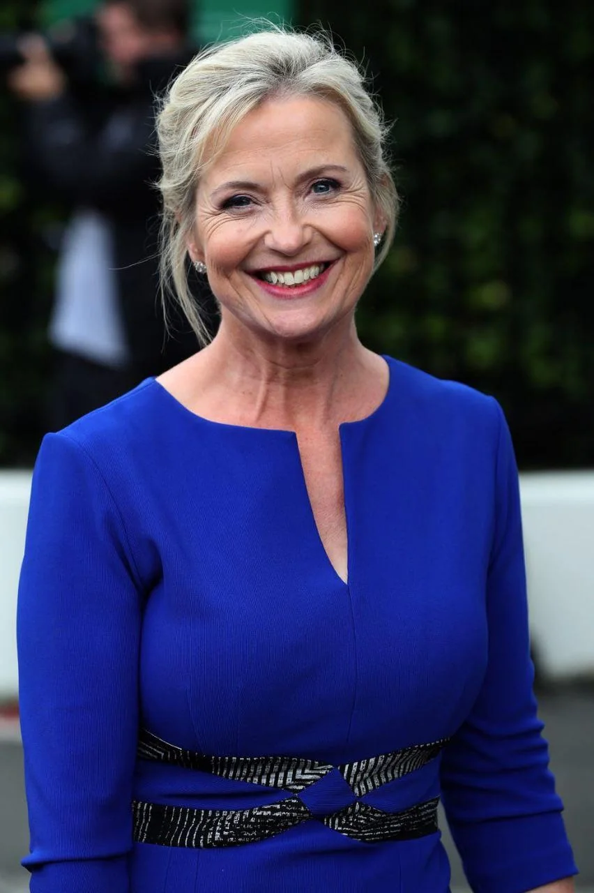 Carol Kirkwood picture 5 of 10
