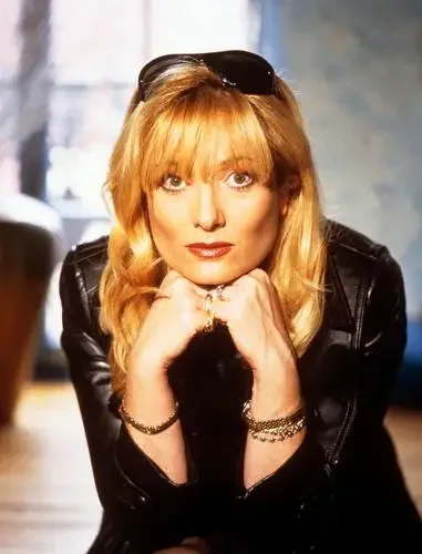 Gaby Roslin picture 3 of 4