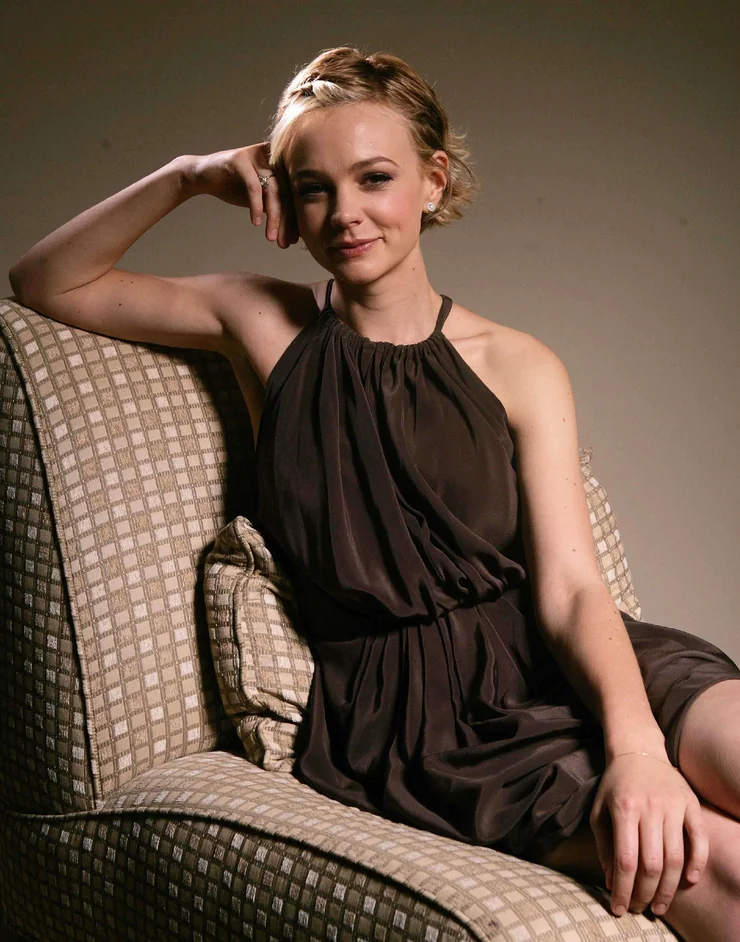 Carey Mulligan picture 1 of 3
