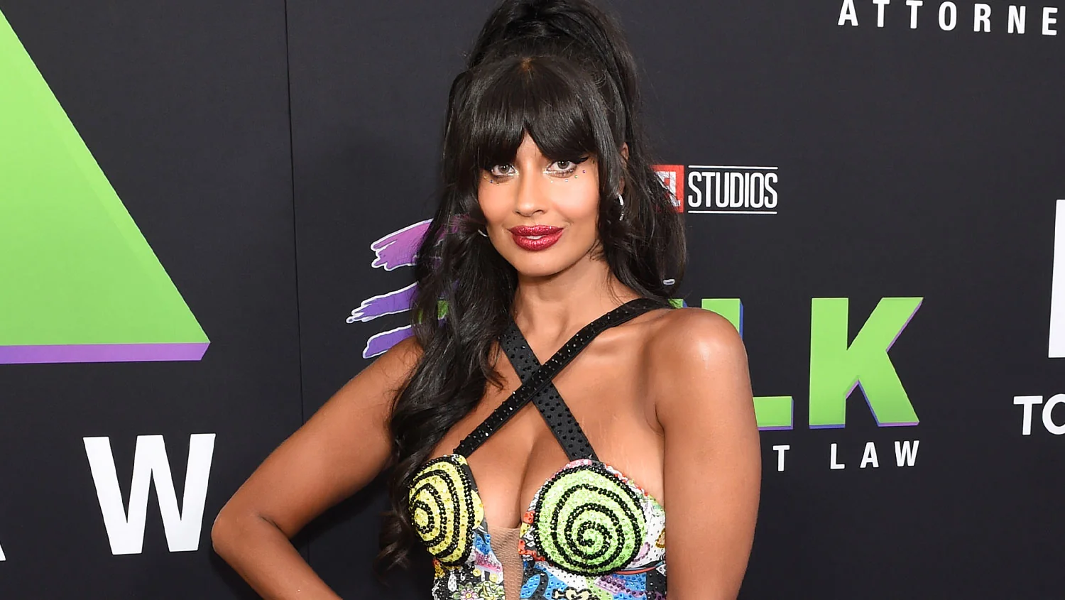Jameela Jamil picture 1 of 12