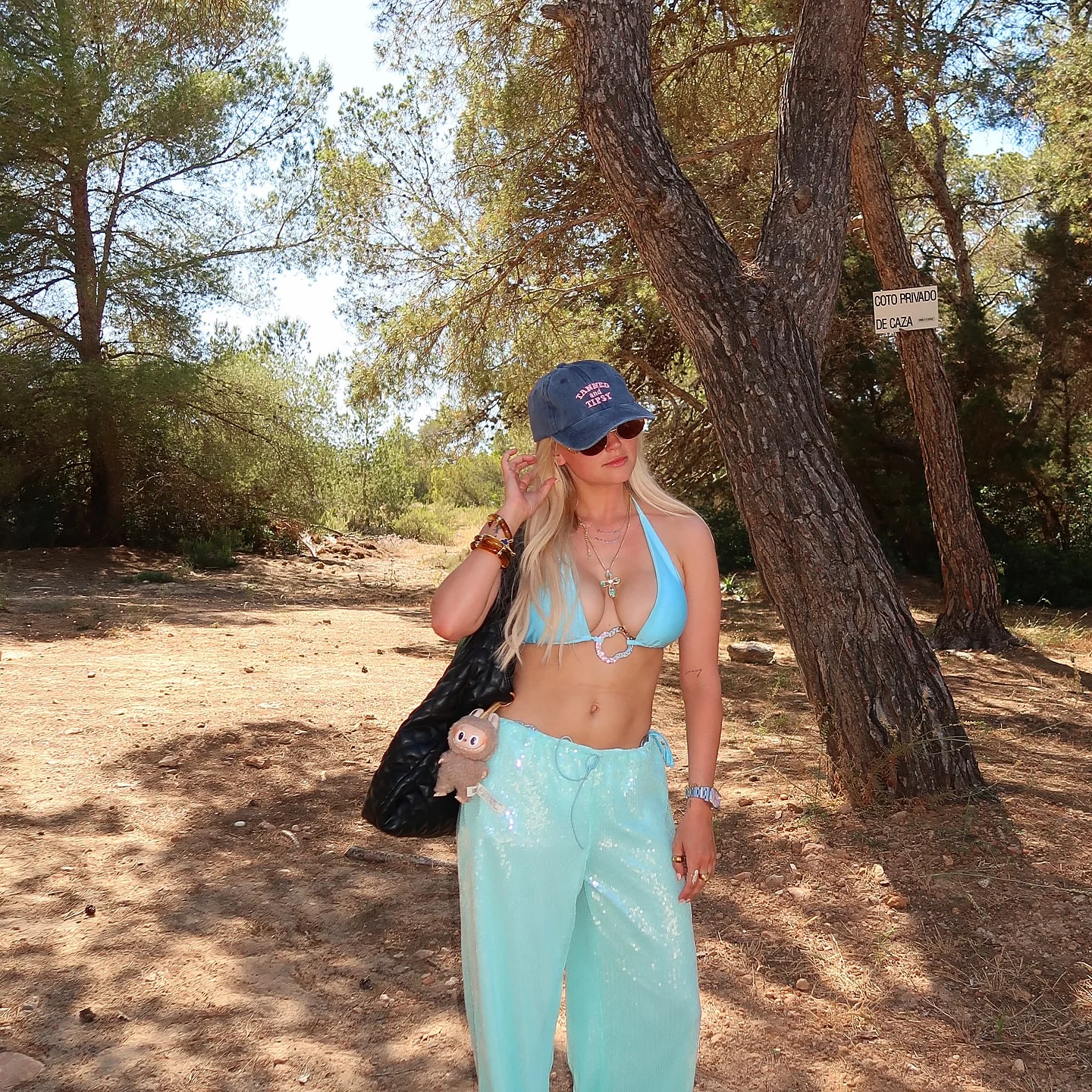 Lucy Fallon picture 2 of 4