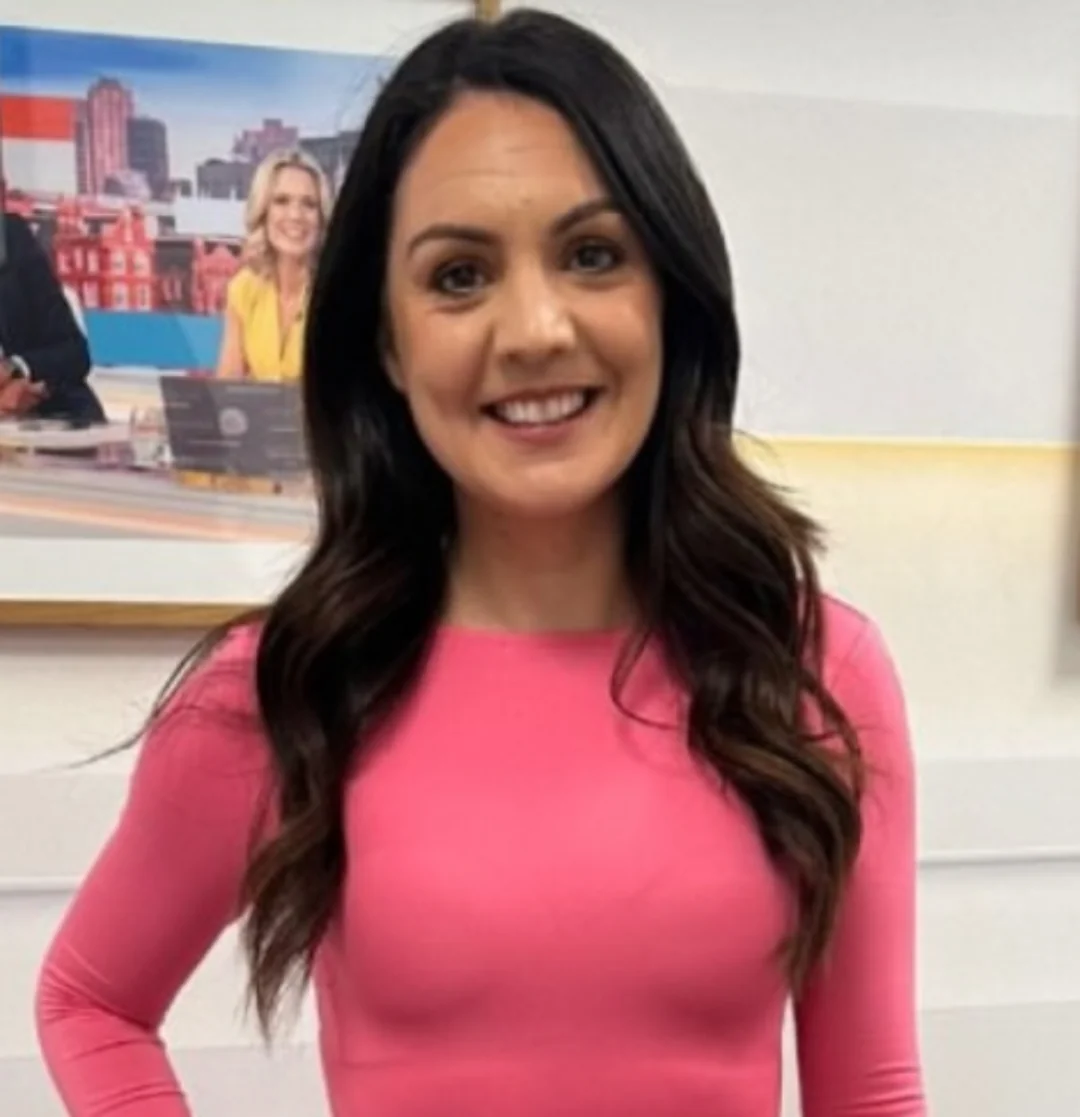 Laura Tobin picture 1 of 1