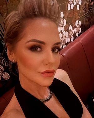 Stephanie Waring'