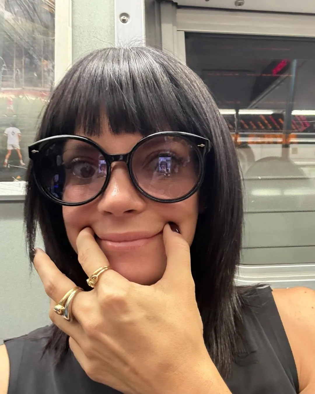 Lilly Allen picture 5 of 7