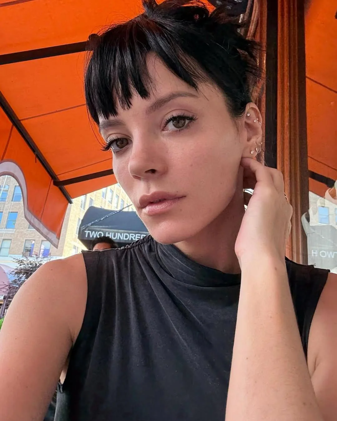 Lilly Allen picture 6 of 7