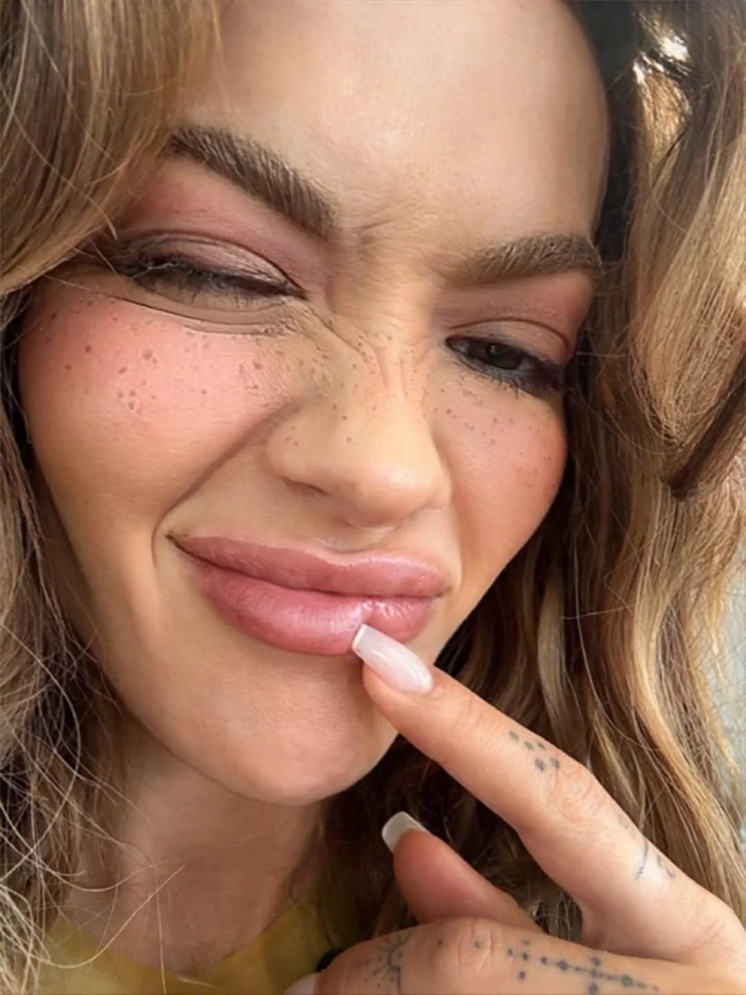 Rita Ora picture 3 of 8