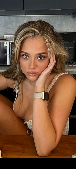 Abby huxley'