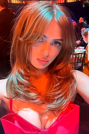 Maisie smith'