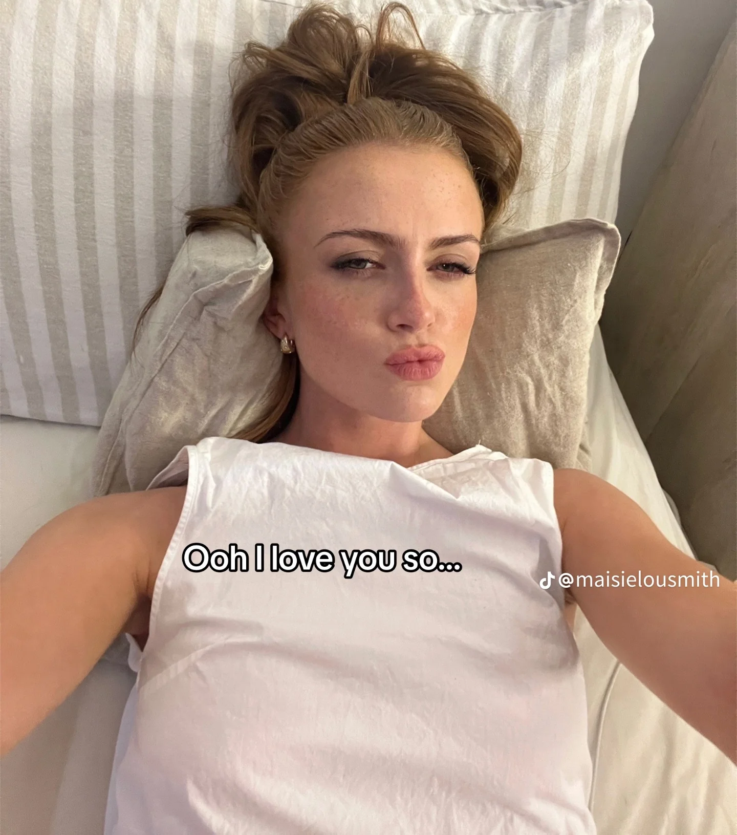 Maisie smith picture 11 of 13