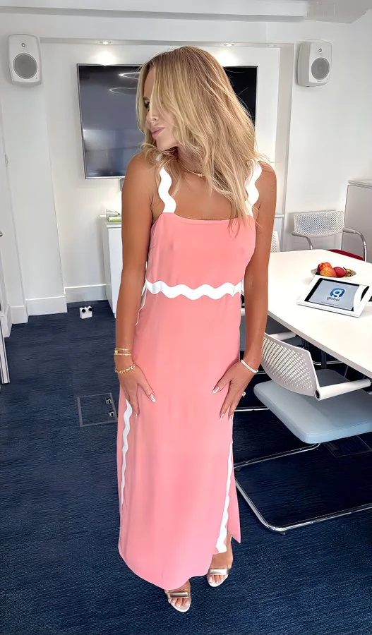Amanda Holden picture 5 of 5
