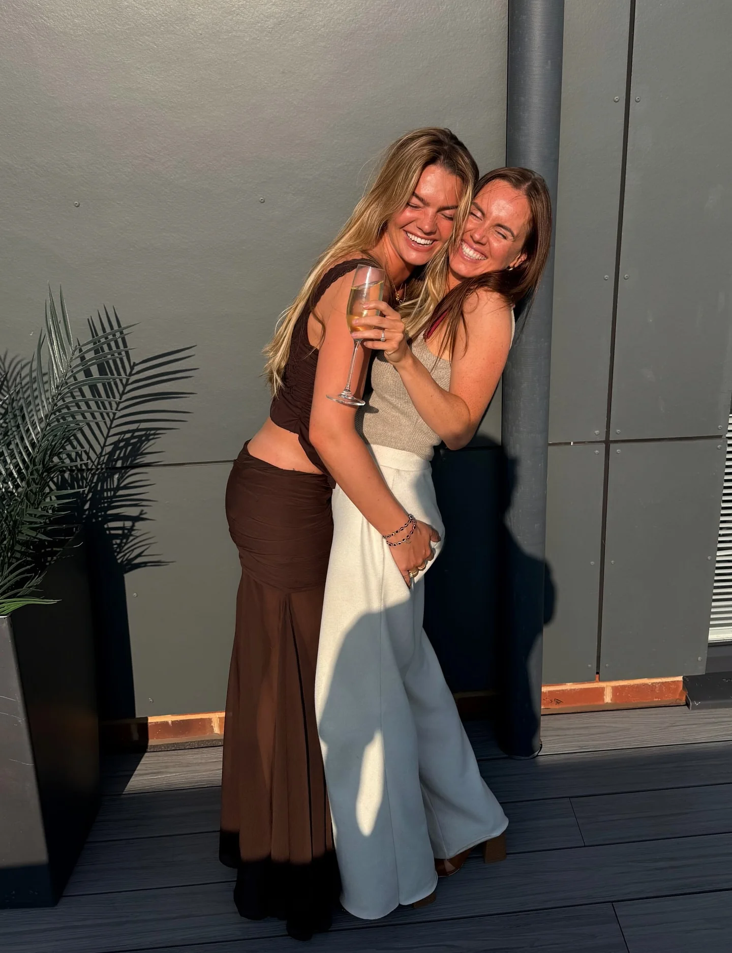 Louisa Johnson picture 3 of 5