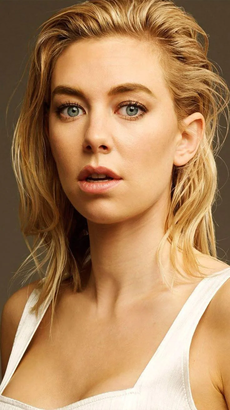 Vanessa Kirby picture 1 of 1