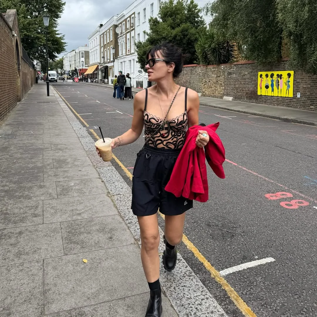Lily Allen picture 7 of 8