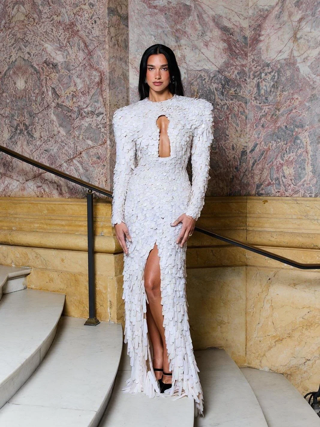 Dua Lipa picture 10 of 12