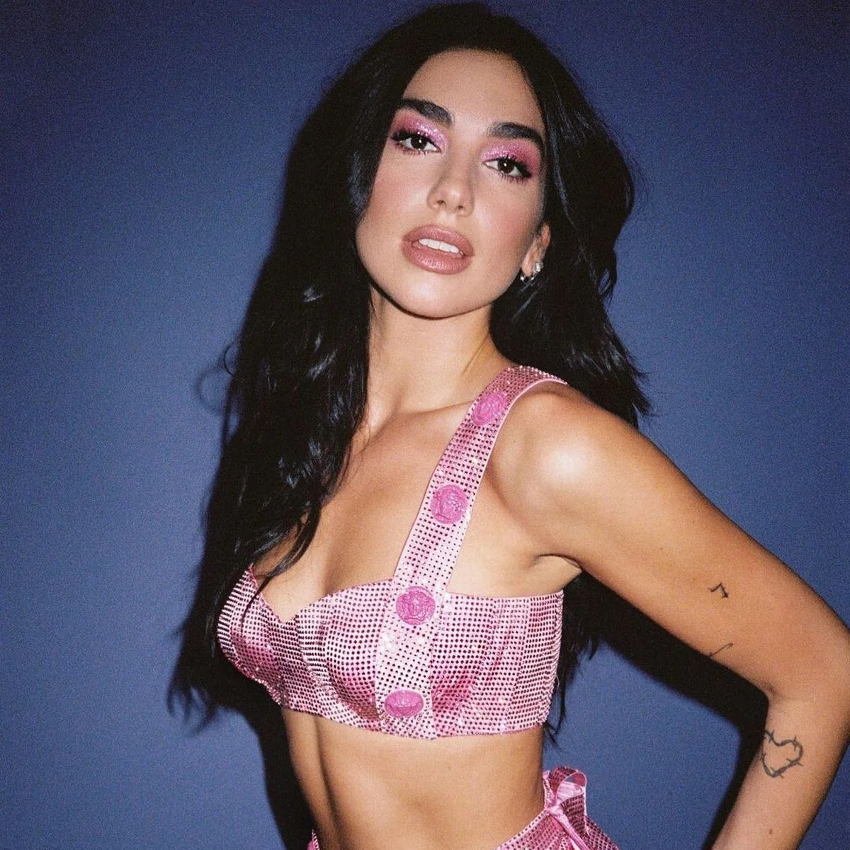 Dua Lipa picture 3 of 6