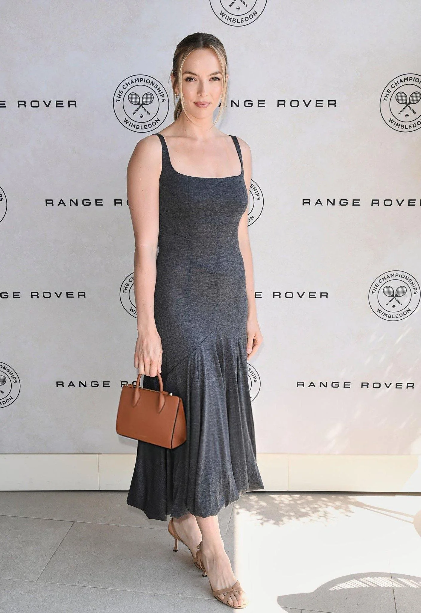 Jodie Comer picture 2 of 2