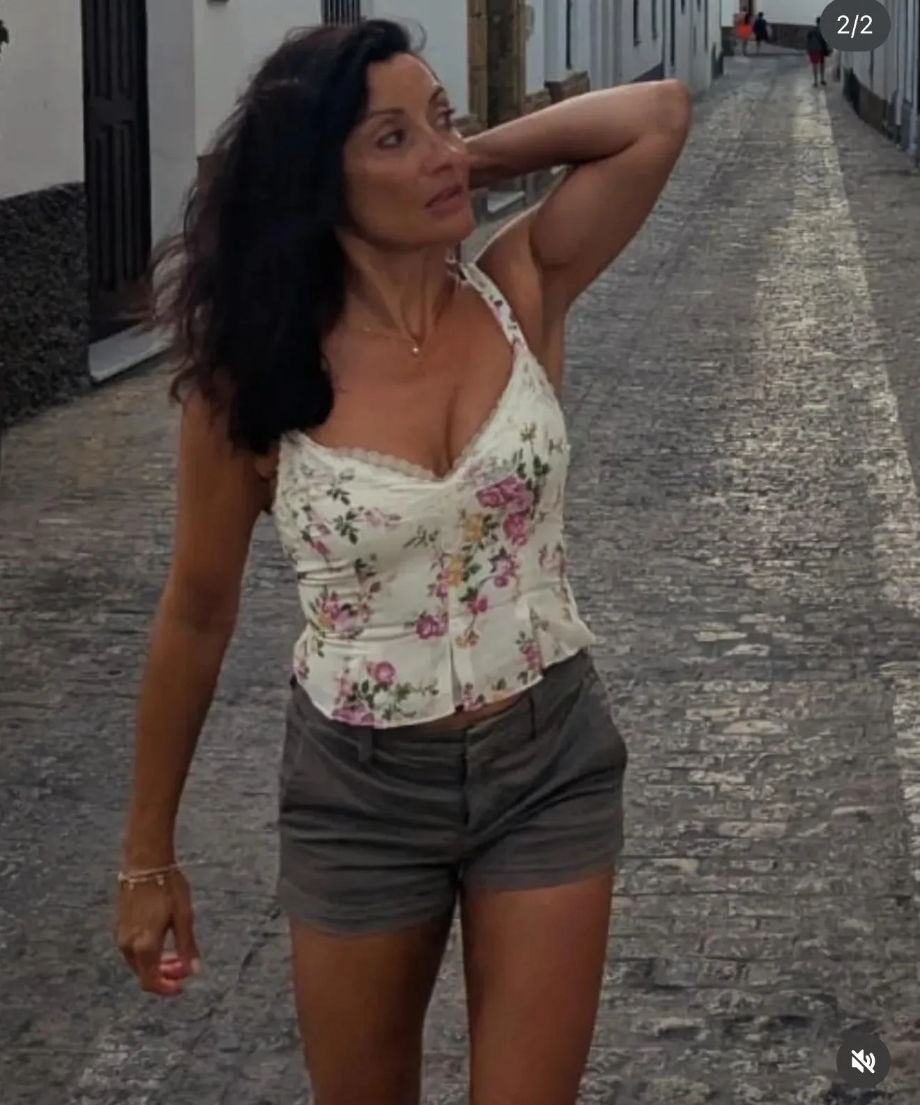 Rebecca Sarker picture 2 of 2