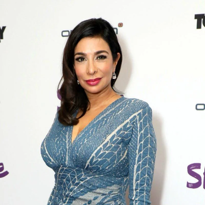 Shobna Gulati picture 1 of 3