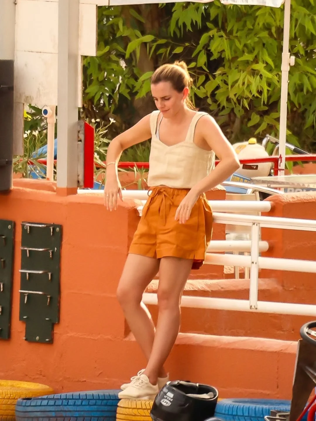 Emma Watson picture 2 of 4