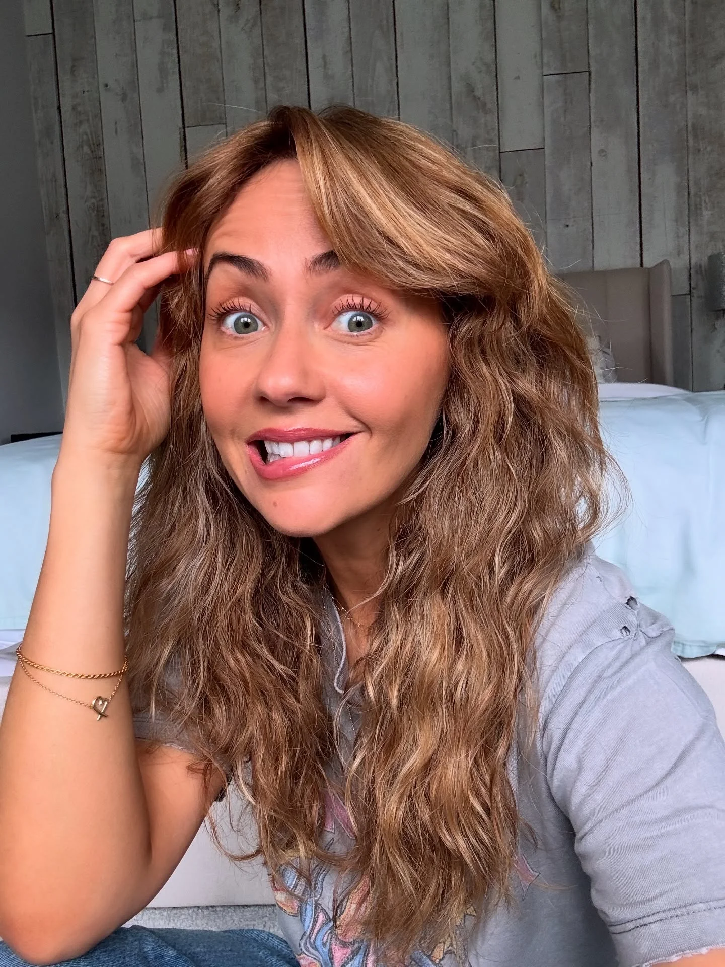 Samia Longchambon picture 1 of 3