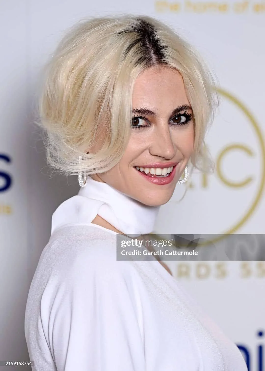 Pixie lott picture 1 of 10
