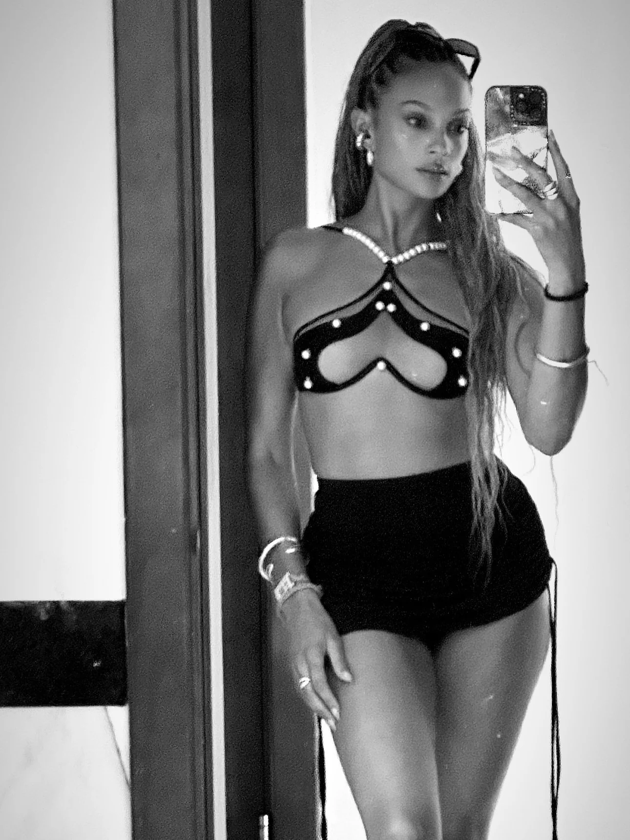 Alesha Dixon picture 2 of 2