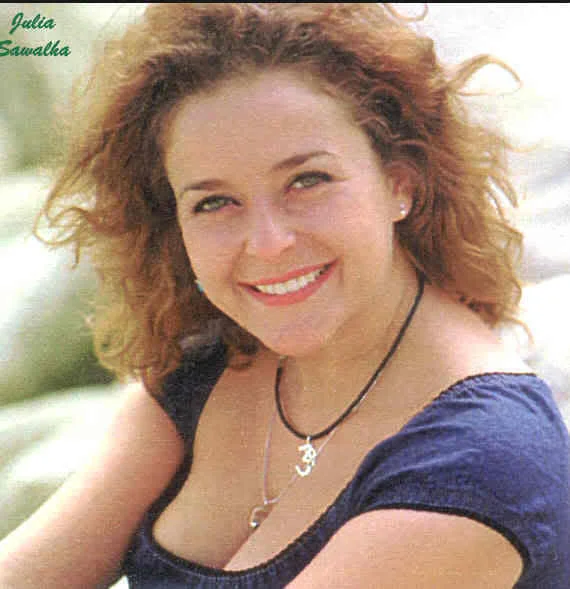 Julia Sawalha picture 6 of 6