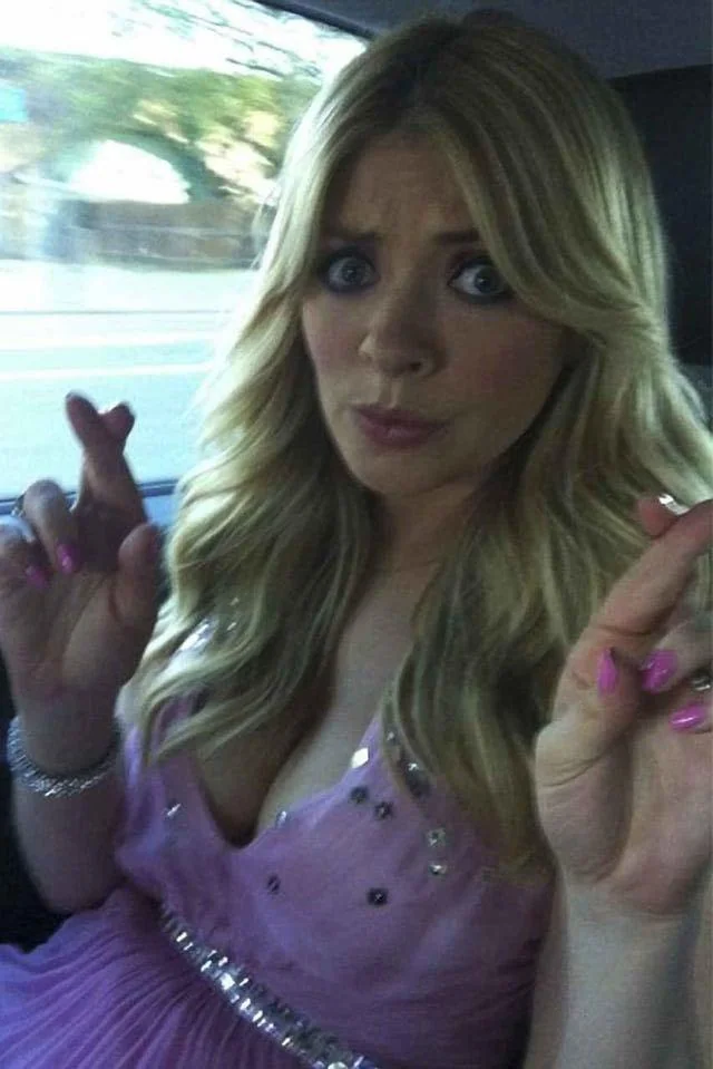 Can’t get enough of Holly Willoughby picture 3 of 10