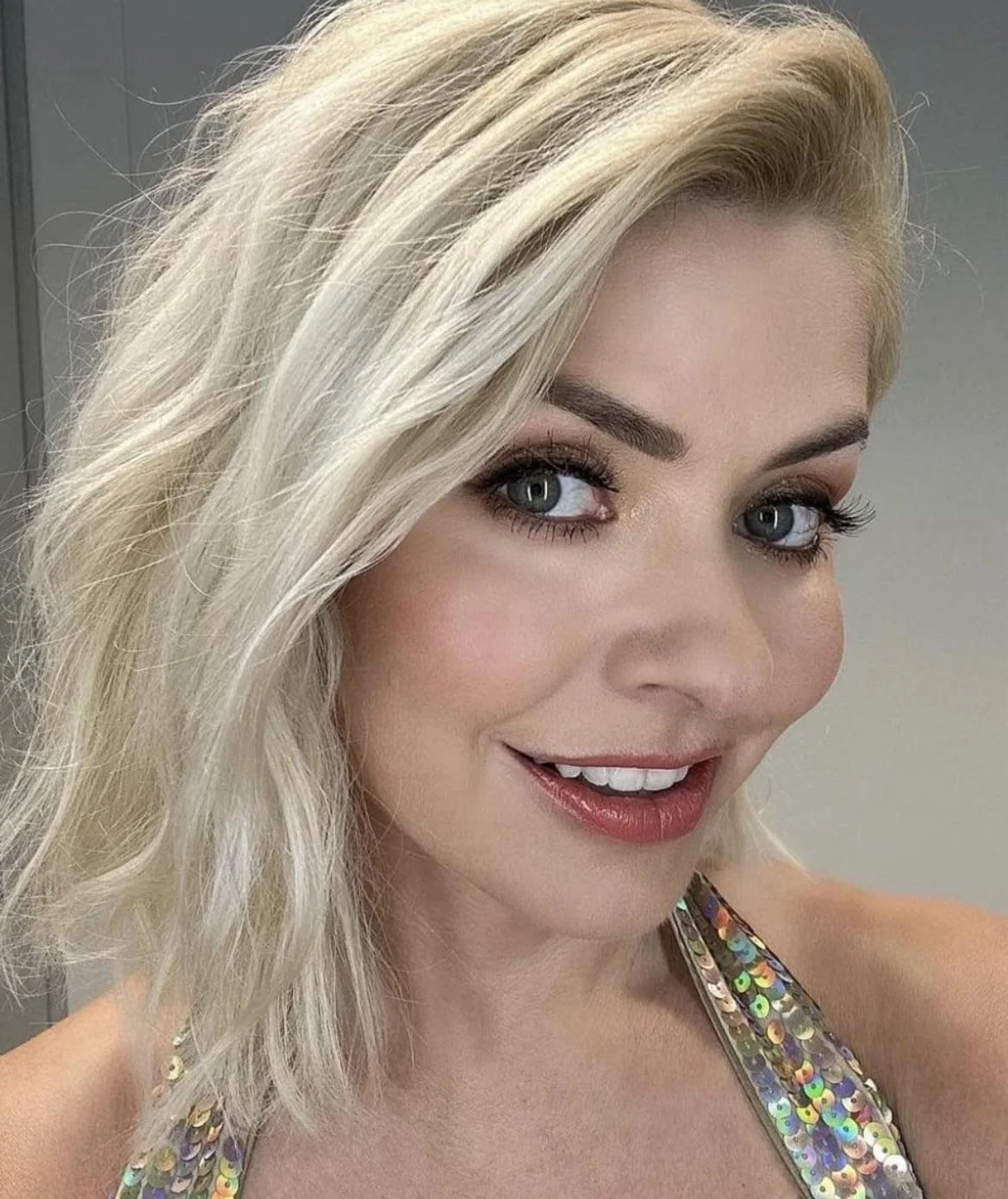 Can’t get enough of Holly Willoughby picture 10 of 10
