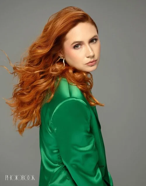 Karen Gillan picture 6 of 6