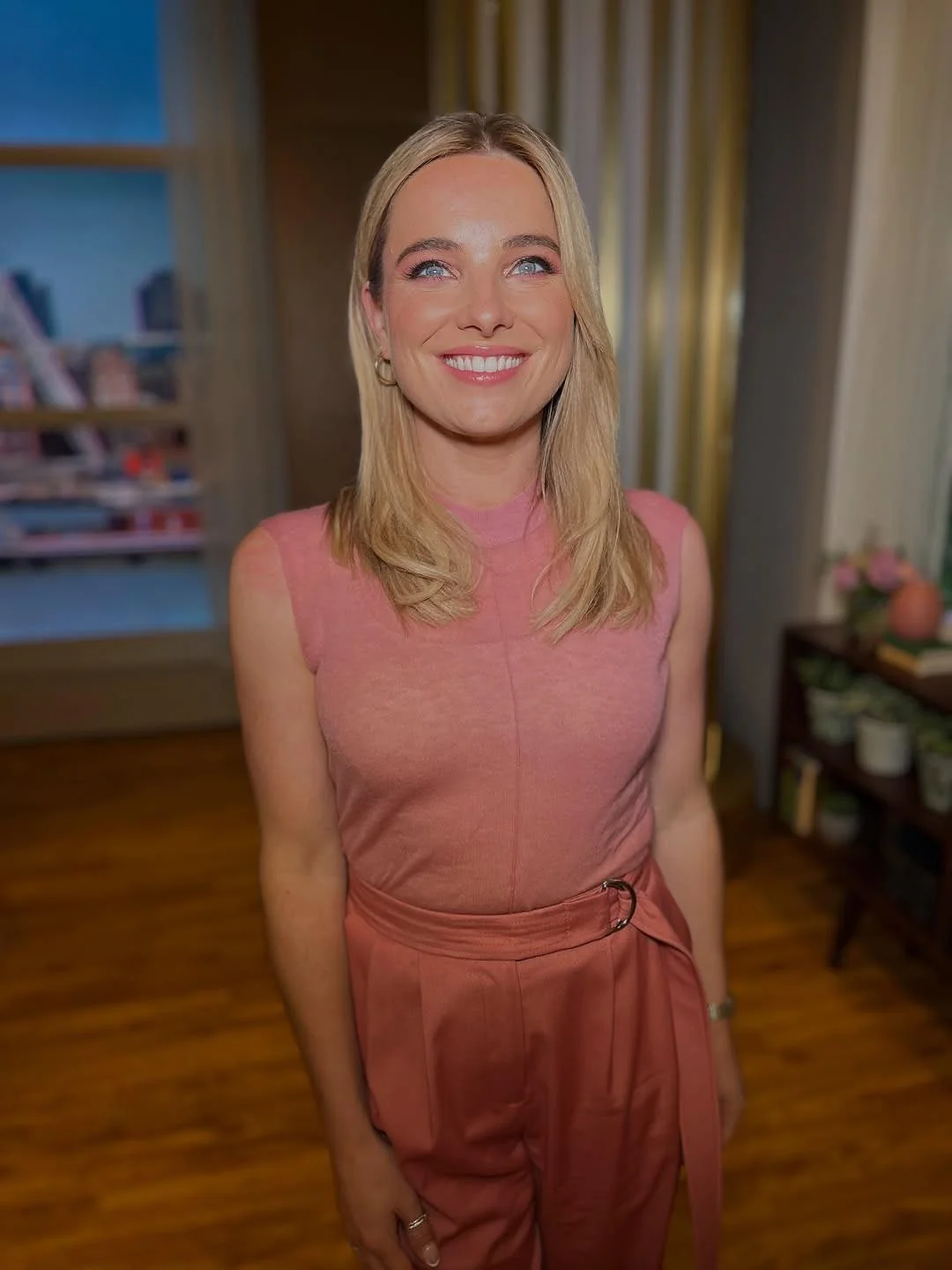 Sian Welby picture 3 of 3