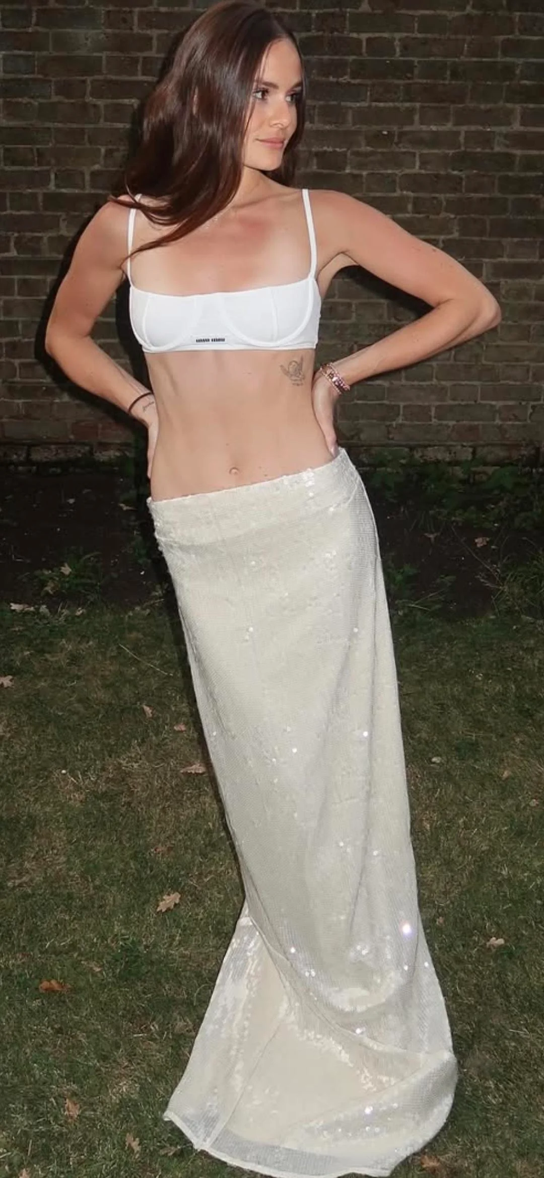 Holly Ramsay picture 1 of 3