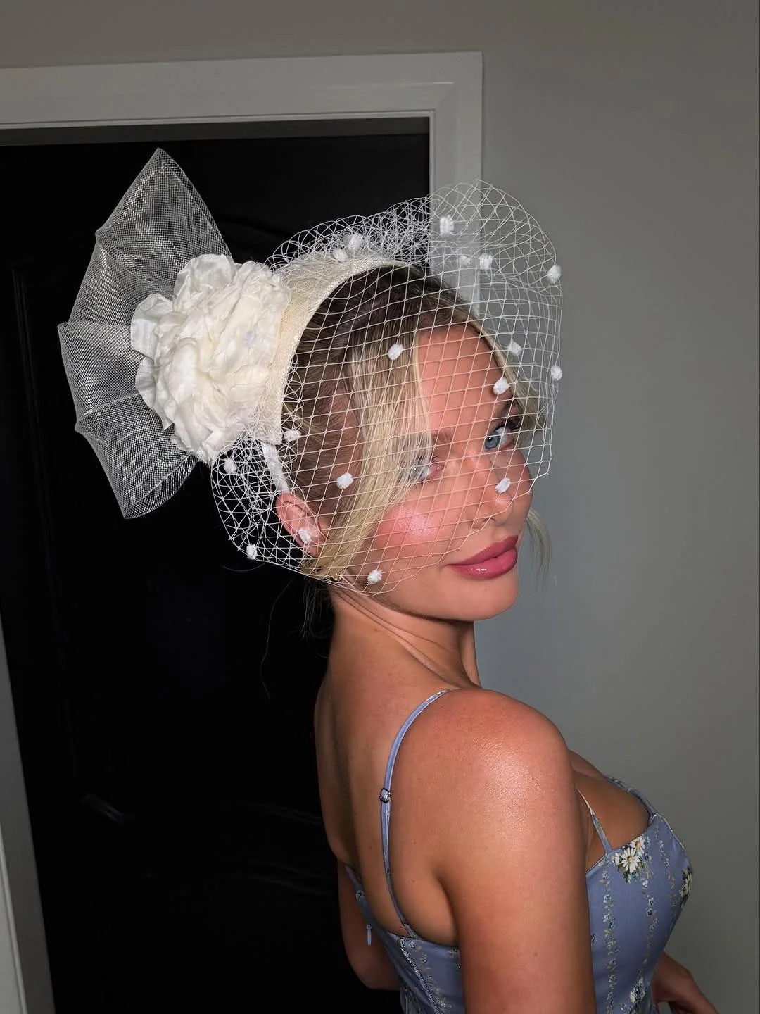Helen Flanagan picture 1 of 2