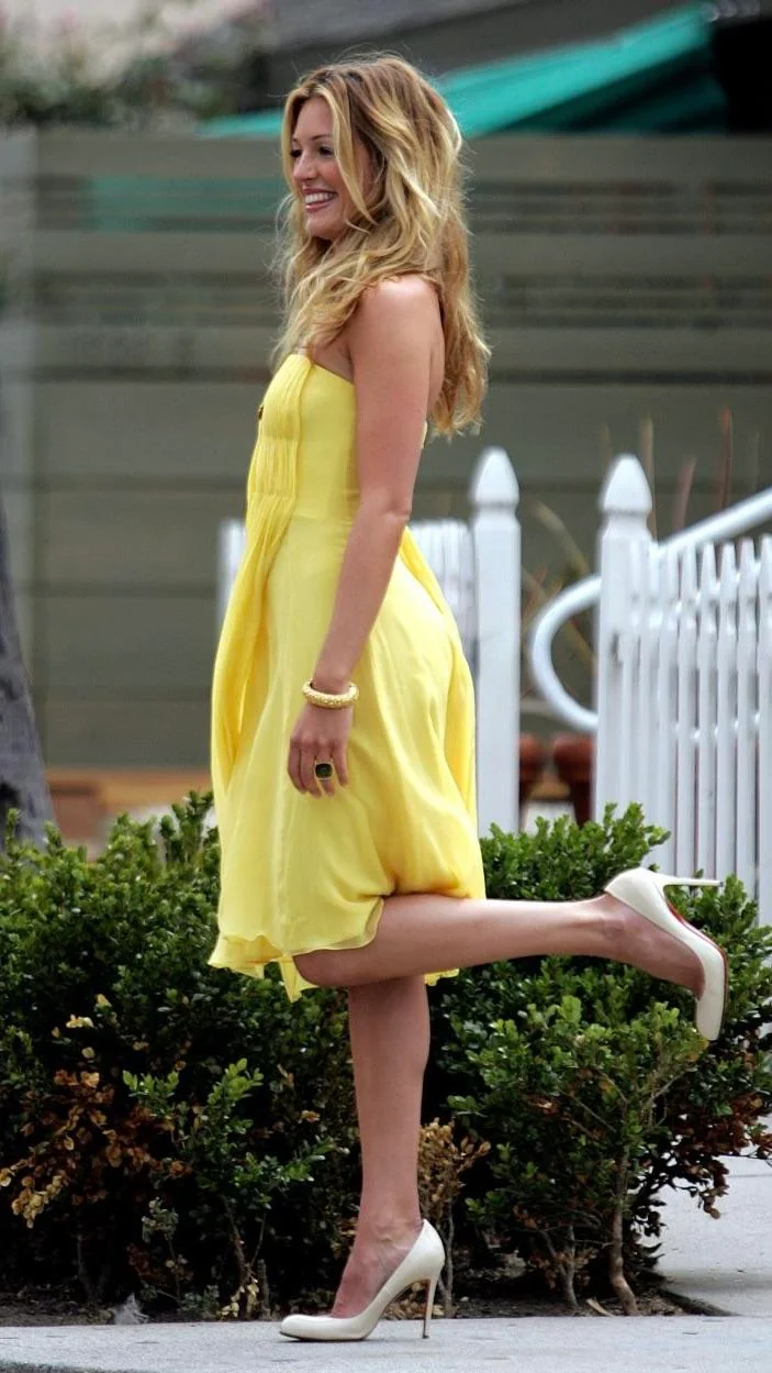 Cat Deeley picture 1 of 3