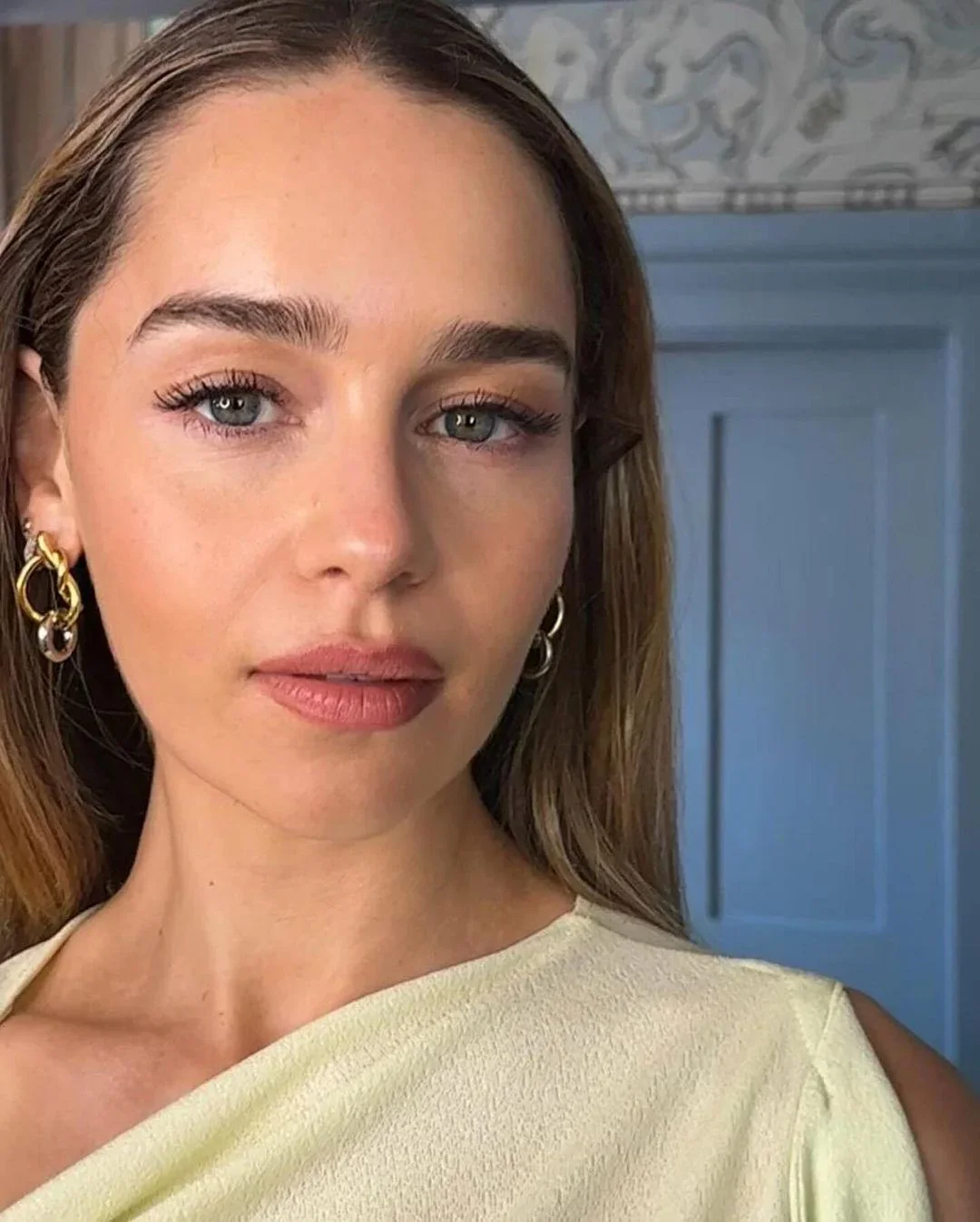 Emilia Clarke picture 1 of 1